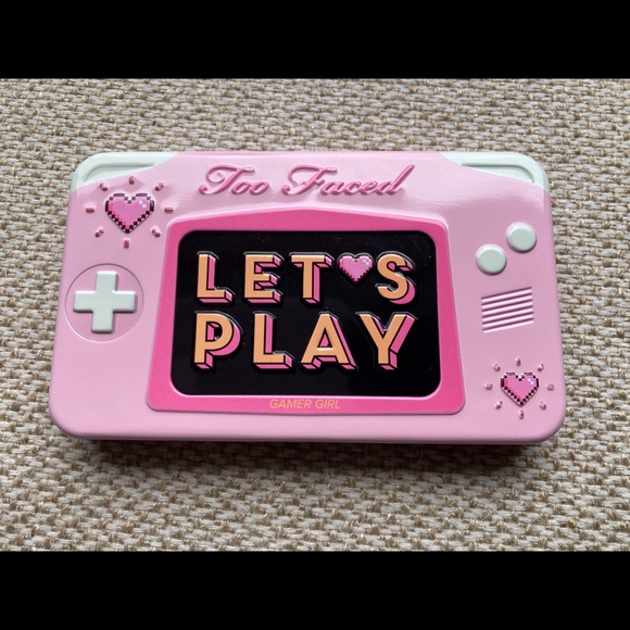 NIB🎭 Too-Faced Let's Play Eyeshadow Palette. - Picture 6 of 10